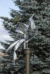 Shiny strips of stainless steel change colour and reflect light in this stunning outdoor sculpture by Ania Biczysko.