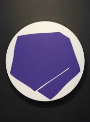 In this dynamic work by Aron Hill, a deep violet geometric shape sits against a white tondo (circle) framed by a black canvas.