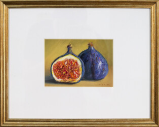 Ciba Karisik favours the tradition of highly realistic still life’s.