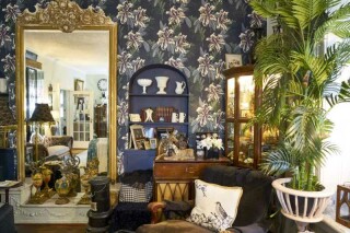 A gorgeous eclectic living room, rich in colour and detail reveals an intimate portrait of the woman who lives here.
