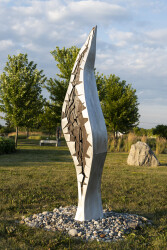 Elegant curves create an imposing sculpture in this new work by Quebec artist Stéphane Langlois.