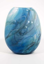 Canadian artist Susan Rankin creates beautiful blown glass vessels that capture and reflect light.