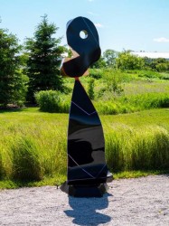 Using up-cycled aluminum, Toronto-based artist Viktor Mitic has created a playful, post-Pop inspired outdoor sculpture.