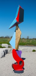 Using up-cycled aluminum, Toronto-based artist Viktor Mitic has created a playful post-Pop inspired totem.