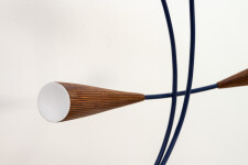 This abstract pop art table top sculpture depicts flowers. Image 8