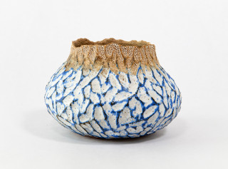 The handsome contemporary ceramics of Bill Greaves grace galleries here in Ontario and in New York City.