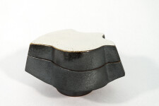 This contemporary ceramic box is made by Bruce Cochrane. Image 3
