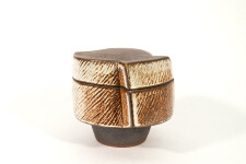 This contemporary ceramic box is made by Bruce Cochrane. Image 2
