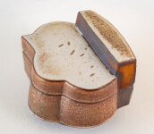 Box with Elevated Section Image 8