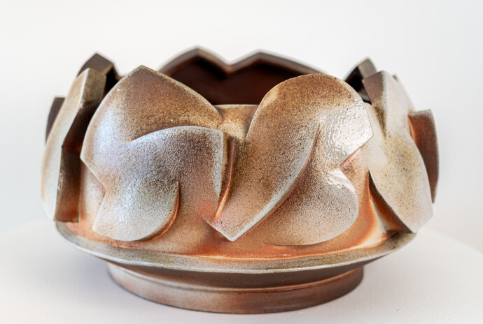 This contemporary hand crafted ceramic vessel is by Bruce Cochrane.