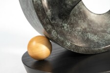 David Chamberlain’s compelling, lyrical sculptures are celebrations of form inspired by a lifelong love of music. Image 4