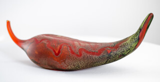 Australian glass artist Eileen Gordon’s deep red and purple leaf captures the lovely organic shape of an autumn leaf.