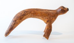 Otter Carvings Image 3