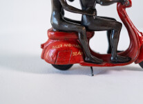 This contemporary bronze figurative tabletop sculpture featuring animals is by Gillie and Marc. Image 9