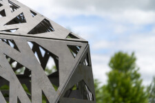 A collaborative project, artist Javid Jah and fabricator Alex Akbari of Qube Inc. Image 9