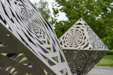 A collaborative project, artist Javid Jah and fabricator Alex Akbari of Qube Inc. Image 6