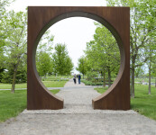 This impressive circular architectural sculpture was created by Jeffrey Gillmor. Image 5