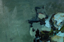 This large abstract contemporary painting by Jennifer Hornyak has a floral theme and features the colour blue. Image 7