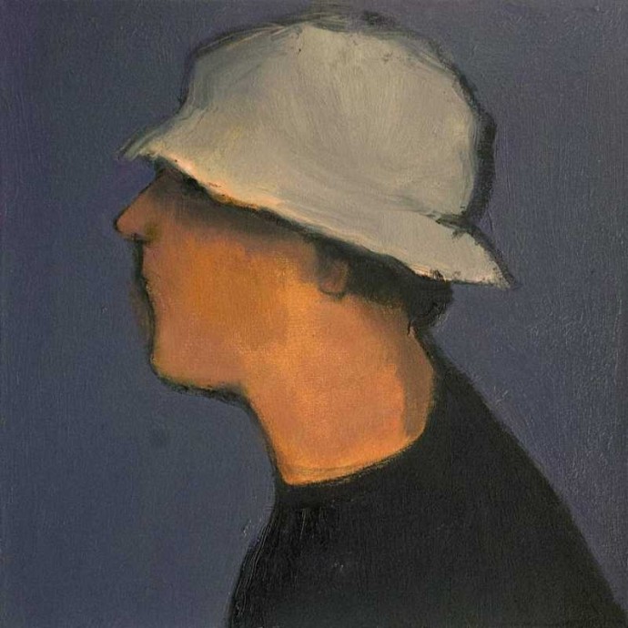 In this simple, striking oil portrait British artist Jennifer Hornyak has captured the image of a young man in profile, casually dressed in …