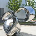 Jeremy Guy's sculpture series are available in Mirror Polished Stainless Steel. Image 2