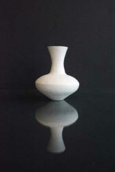 Porcelain Small Long Neck Vessel