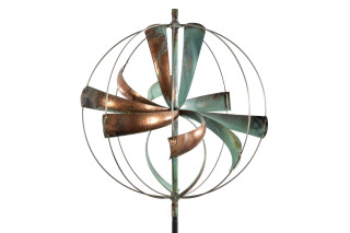 The uniquely magical kinetic sculptures of American artist Lyman Whitaker translate an unseen force of nature—the wind into a visible, grace…