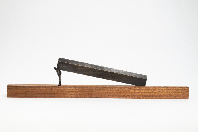 Roch Smith’s engaging and creative contemporary sculptures have been exhibited and collected in both Canada and the U.S.