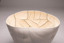 This white ceramic vessel’s organic shape was inspired by nature. Image 6