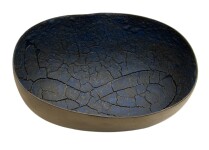 This contemporary ceramic black bowl that features an infinity loop is by Steven Heinemann. Image 9