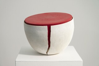 This contemporary ceramic piece was handmade by Steven Heinemann.