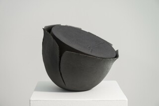 This contemporary ceramic piece was handmade by Steven Heinemann.