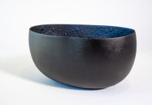 This contemporary ceramic black bowl that features an infinity loop is by Steven Heinemann. Image 11