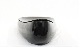 In a stunning glossy black, master ceramicist Steven Heinemann has created this unique handcrafted sculpture. Image 6