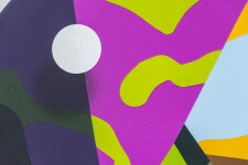 Overlapping shapes in bright orange, fresh green and hot pink form a visual maze in this dynamic tondo by Sylvain Louis-Seize. Image 7