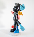 This indoor figurative pop art table top sculpture is made from resin. Image 2