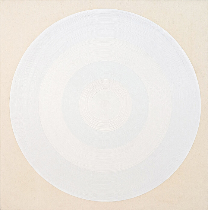 This dynamic contemporary circular painting in bright white is by Yvonne Lammerich.